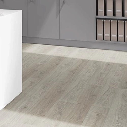 ДУБ АЗГИЛ СВЕТЛЫЙ ЛАМИНАТ  EGGER  CLASSIC ламинат для пола